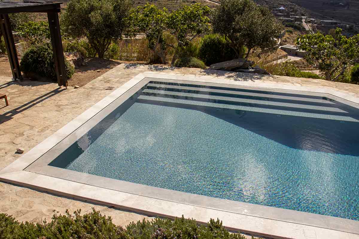 Pool renovation in Kea island